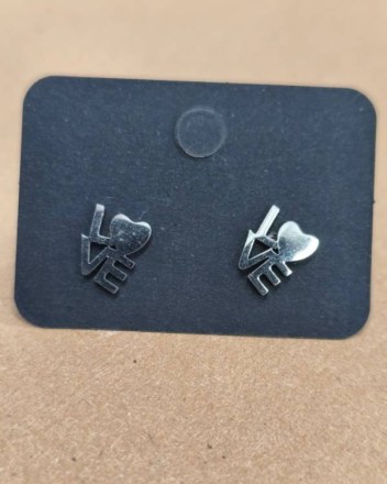 35   α  σκουλαρικια LOVE (1)